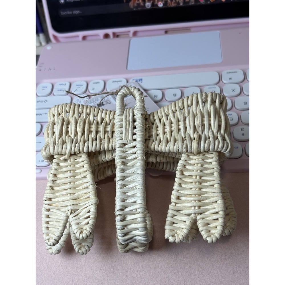 BEBE BASK Rattan Curved Baby Clothes Hangers Set of 2 Beige Under 6in - Picture 6 of 7